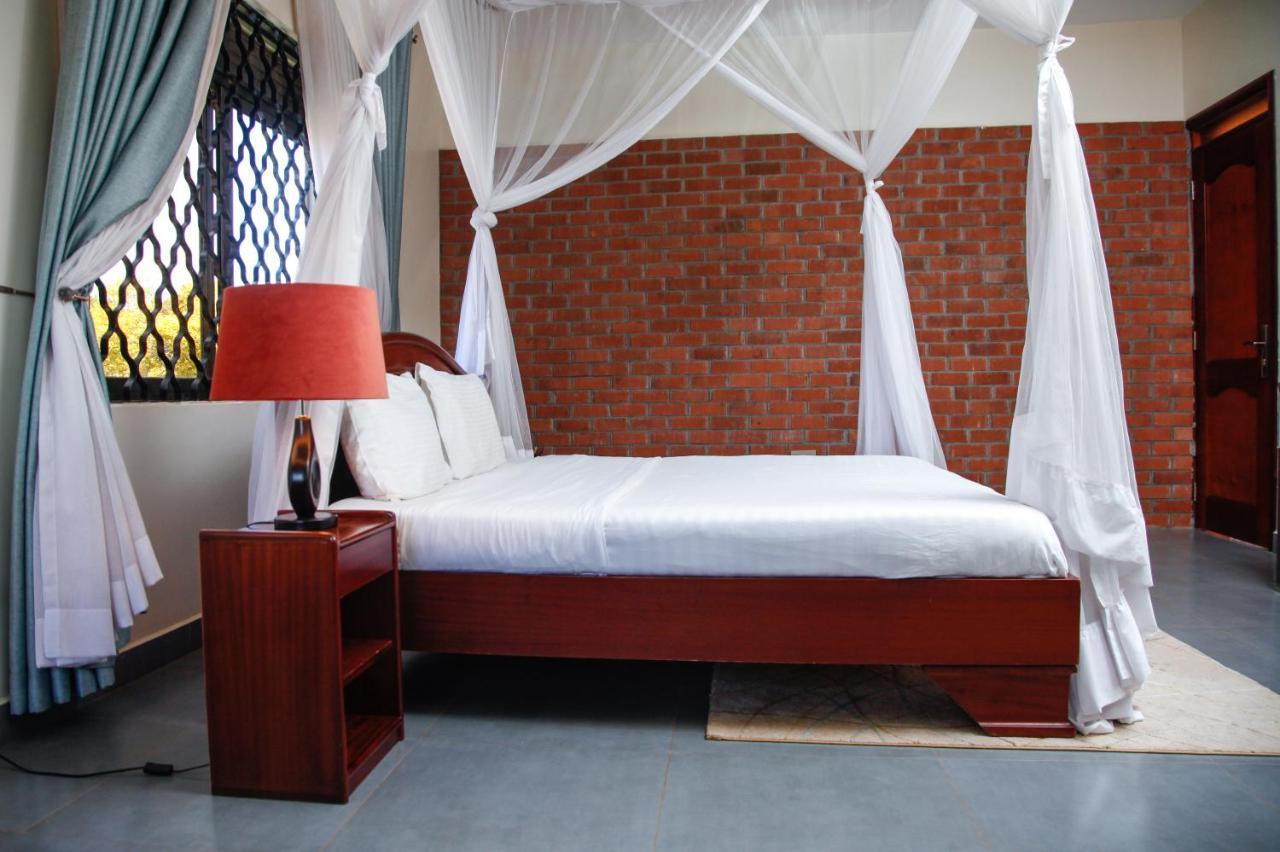 Fred And Winnie Bnb Kampala Dış mekan fotoğraf